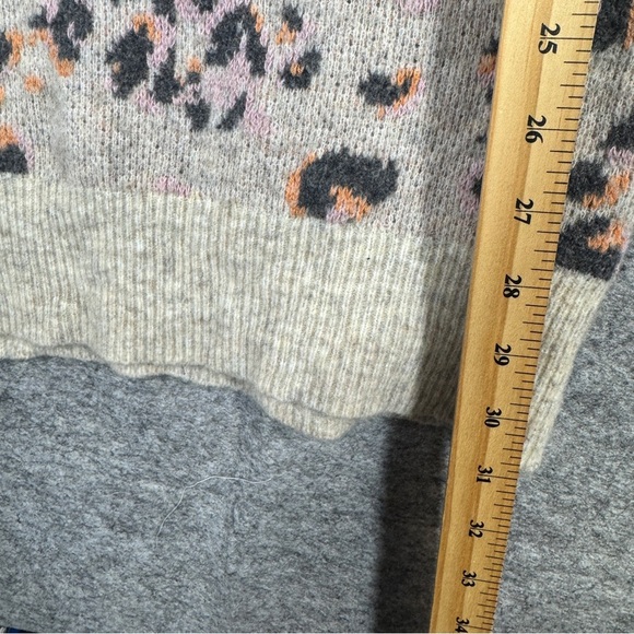 Anthropologie Women's Emmy Cowl Neck Leopard Print Oversized Sweater Size XS - Picture 12 of 16